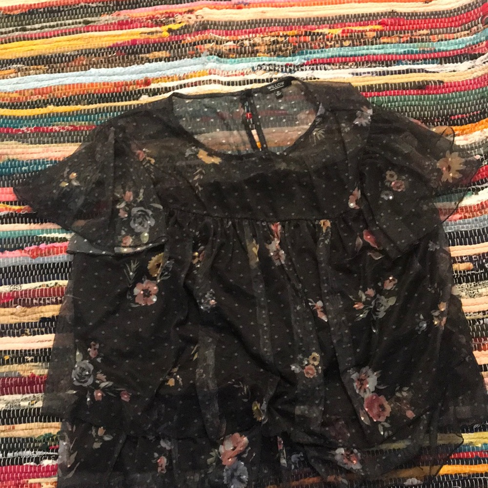Black lacy flower detail top
